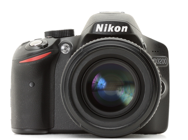 Harga dan Spesifikasi Kamera DSLR Nikon D3200  HARGA DAN 