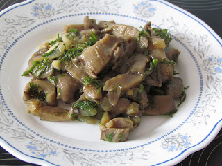 Ciuperci pleurotus cu vin / Pleurotus mushrooms with wine