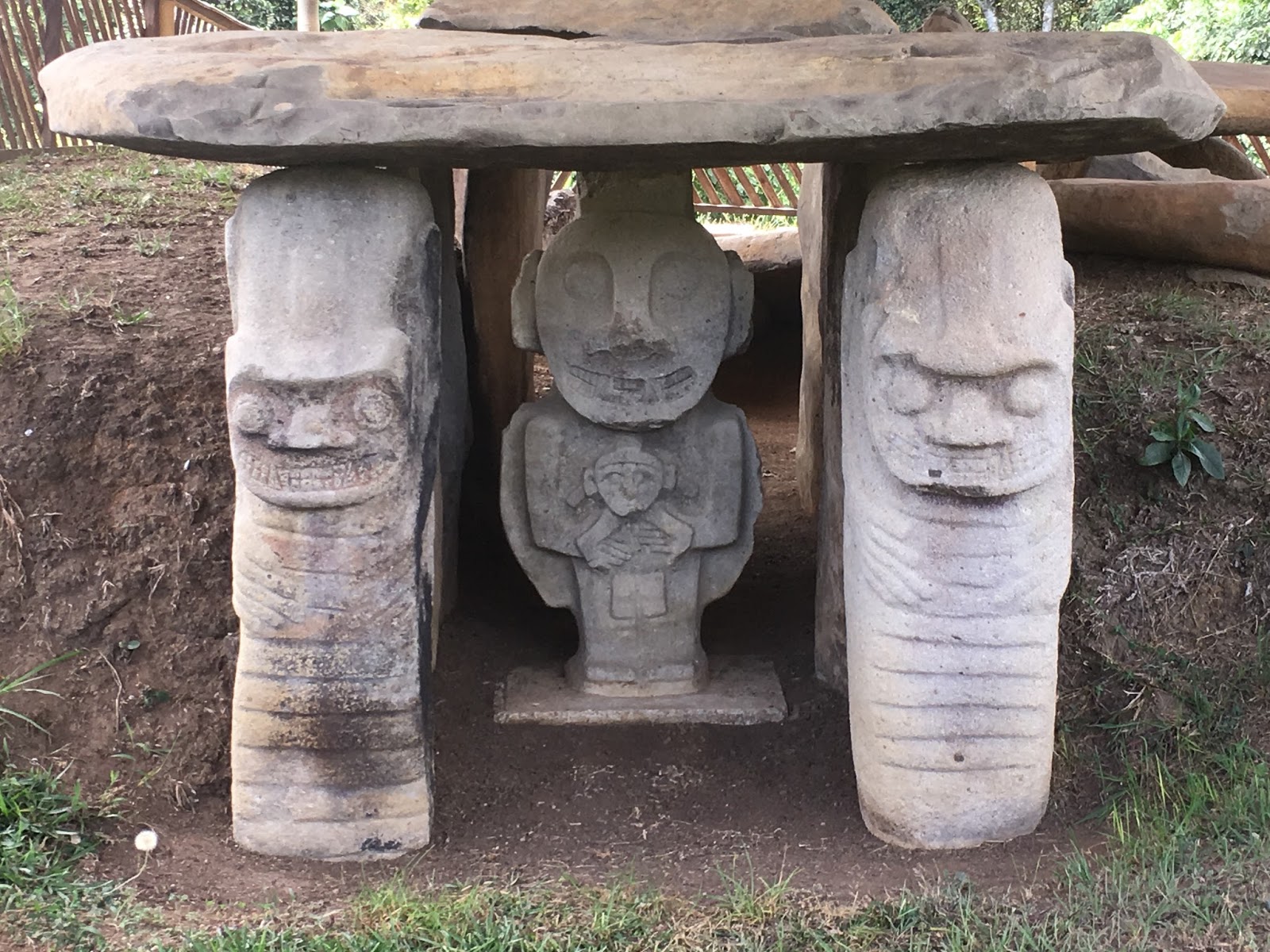 mujer viaja sola : Colombia: De Pasto a San Agustín