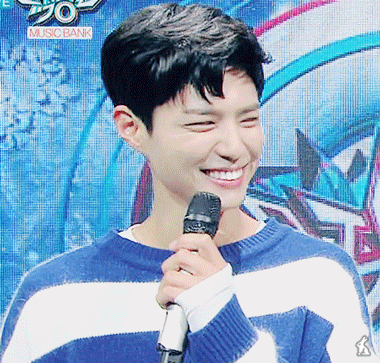 박보검 뮤뱅 출근길 + | 인스티즈