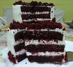 Red Velvet Cake @ RM 70 (8")