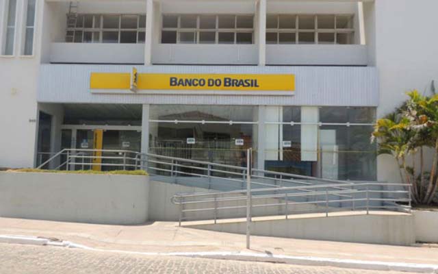 Mulher é presa ao tentar sacar PIS com documentos falsos na Bahia