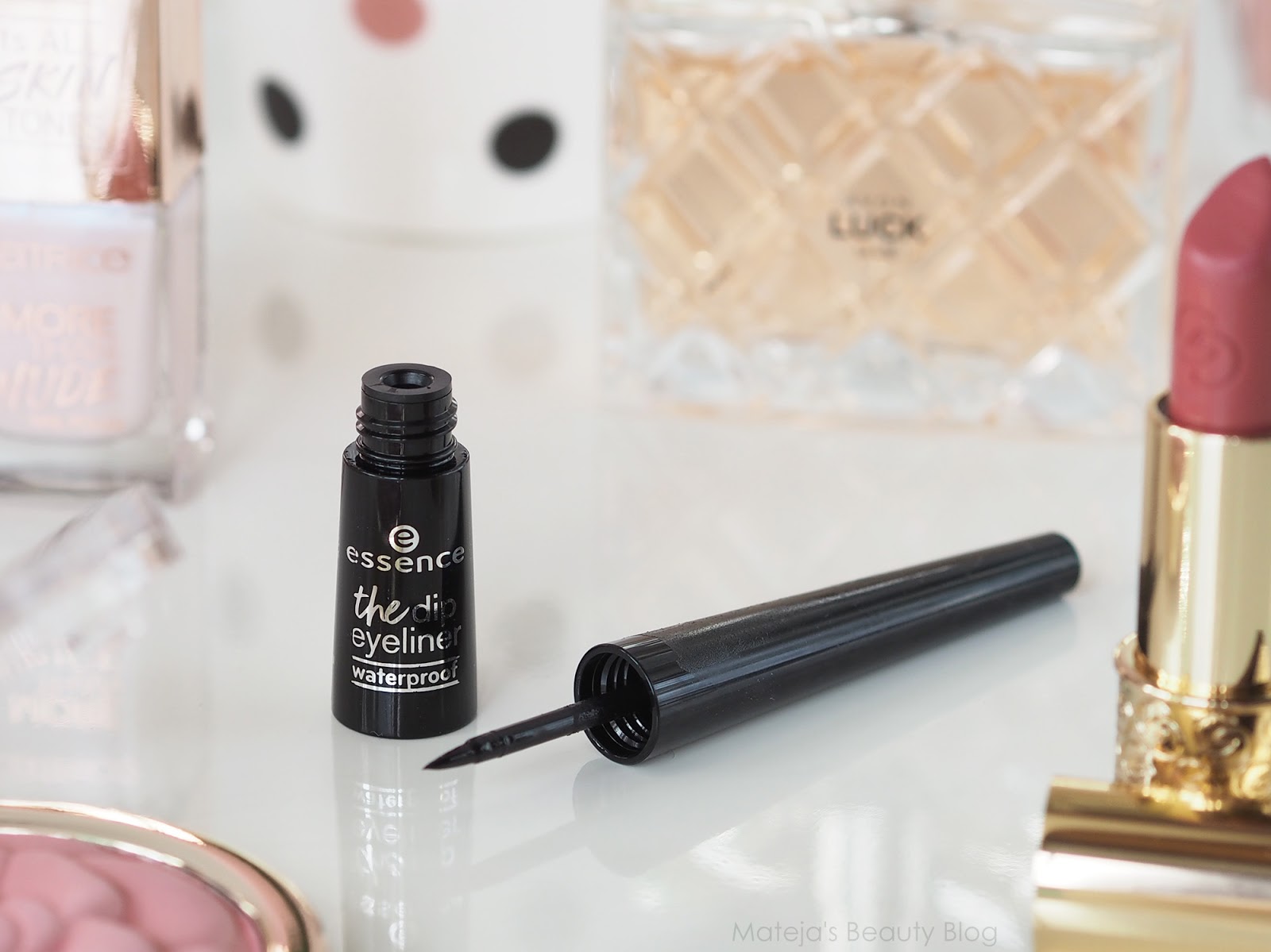 Essence The Dip Eyeliner Waterproof Mateja's Beauty Blog