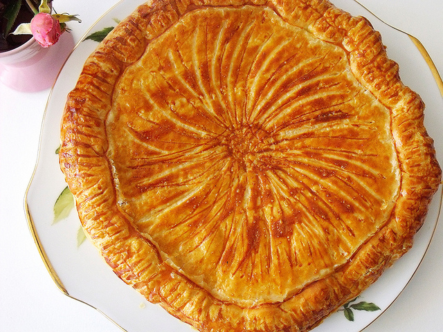 GALETTE DES ROIS , COROANA REGILOR,KING CAKE