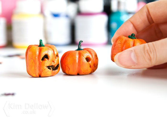 Pepper Pumpkin being taken off for pumpkin carving