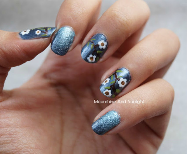 Floral and gradient fall nail art 