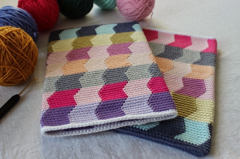How to Knit a Stockinette Stitch Wash Rag (Dish Cloth) « Knitting & Crochet  :: WonderHowTo