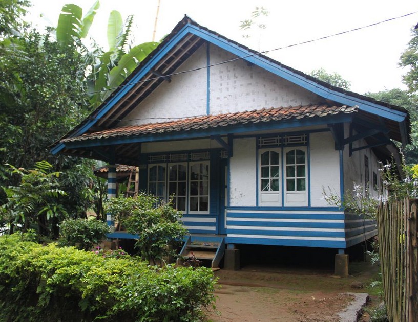 Bentuk Rumah Panggung Klasik Yang Nyentrik | Bentuk Rumah