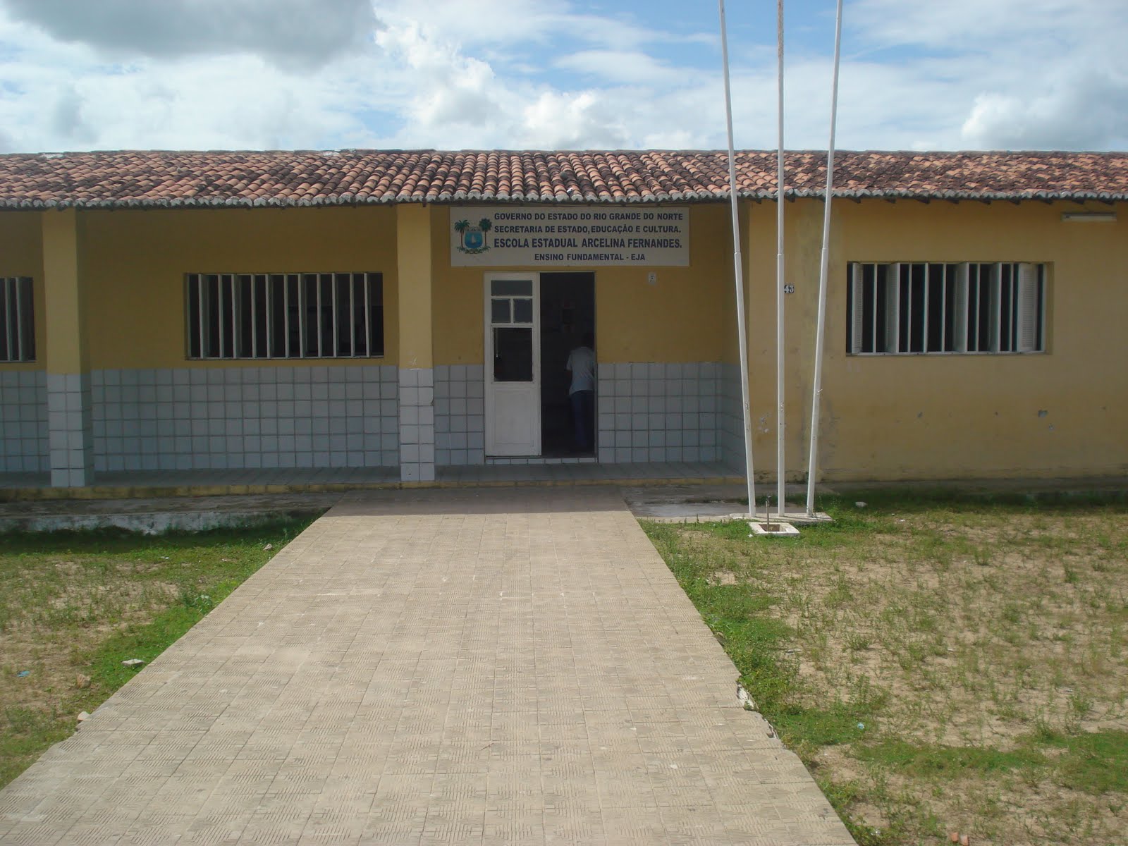 Vagas para o ensino médio na Escola Estadual Arcelina Fernandes em Macaíba - Macaíba no ArMacaíba no Ar