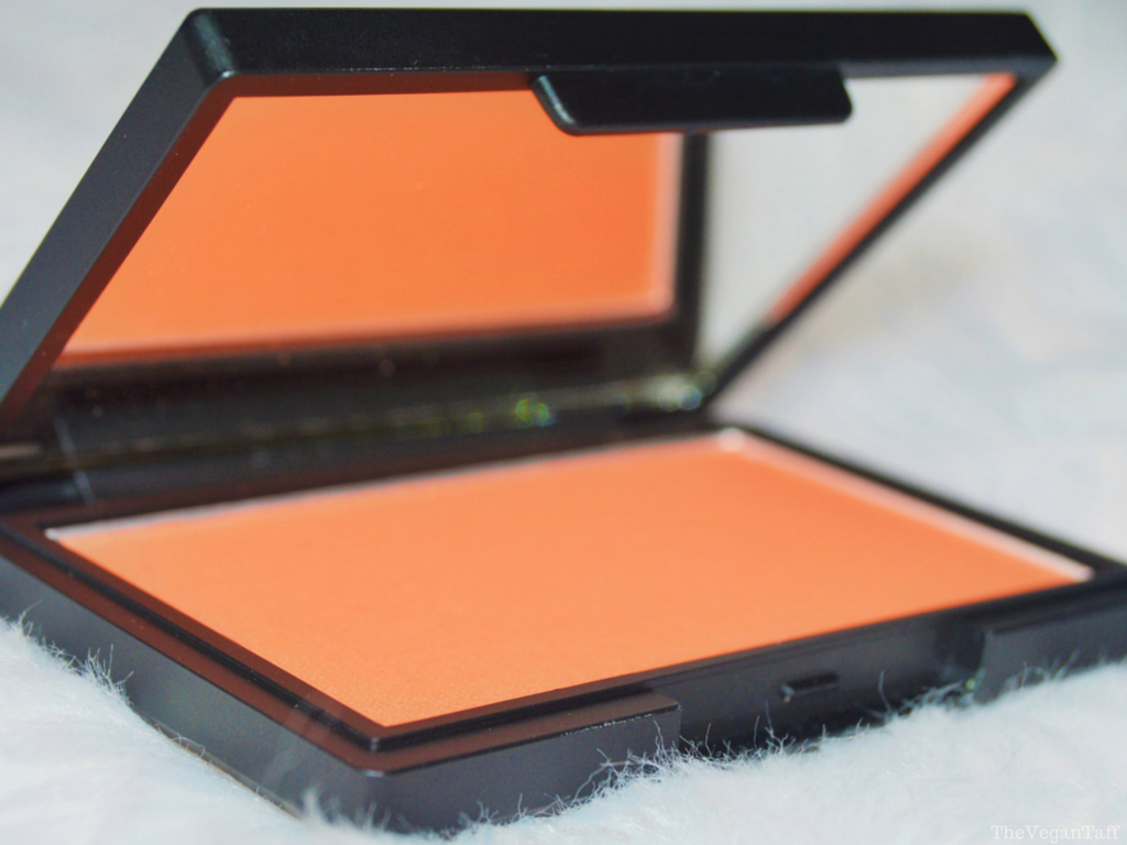 sleek life's a peach