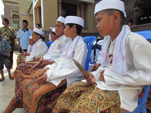 Pria Wajibbaca 8 Mitos Seputar Khitan Pria Wajibbaca 8 Mitos Seputar Khitan