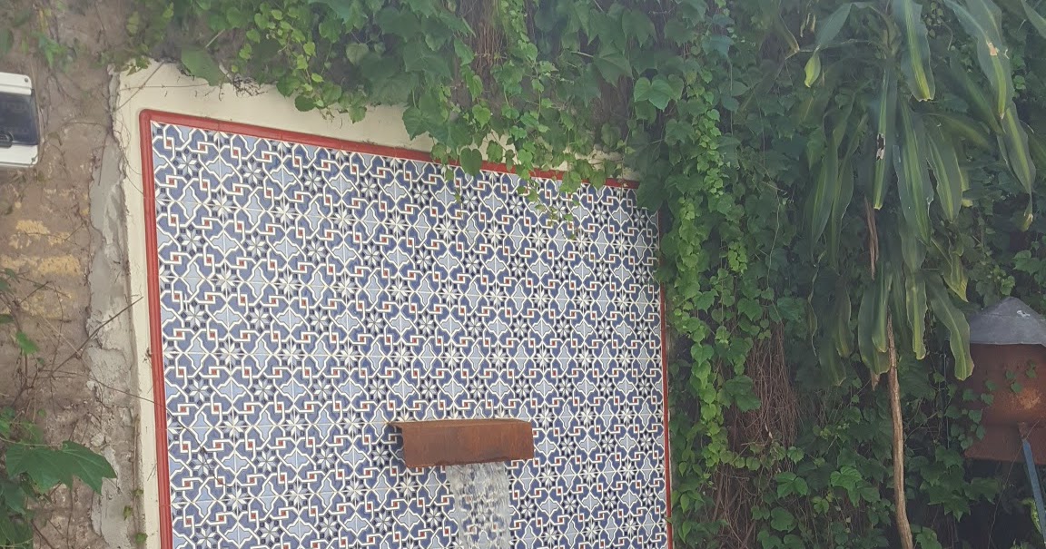 Fuente de Patio y Jardín vertical