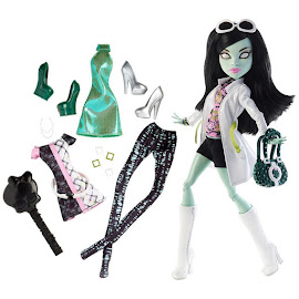 Monster High Scarah Screams I Heart Fashion Doll