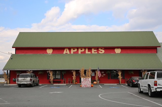 Sweet Southern Days Visiting The Apple Barn Delicious Apple