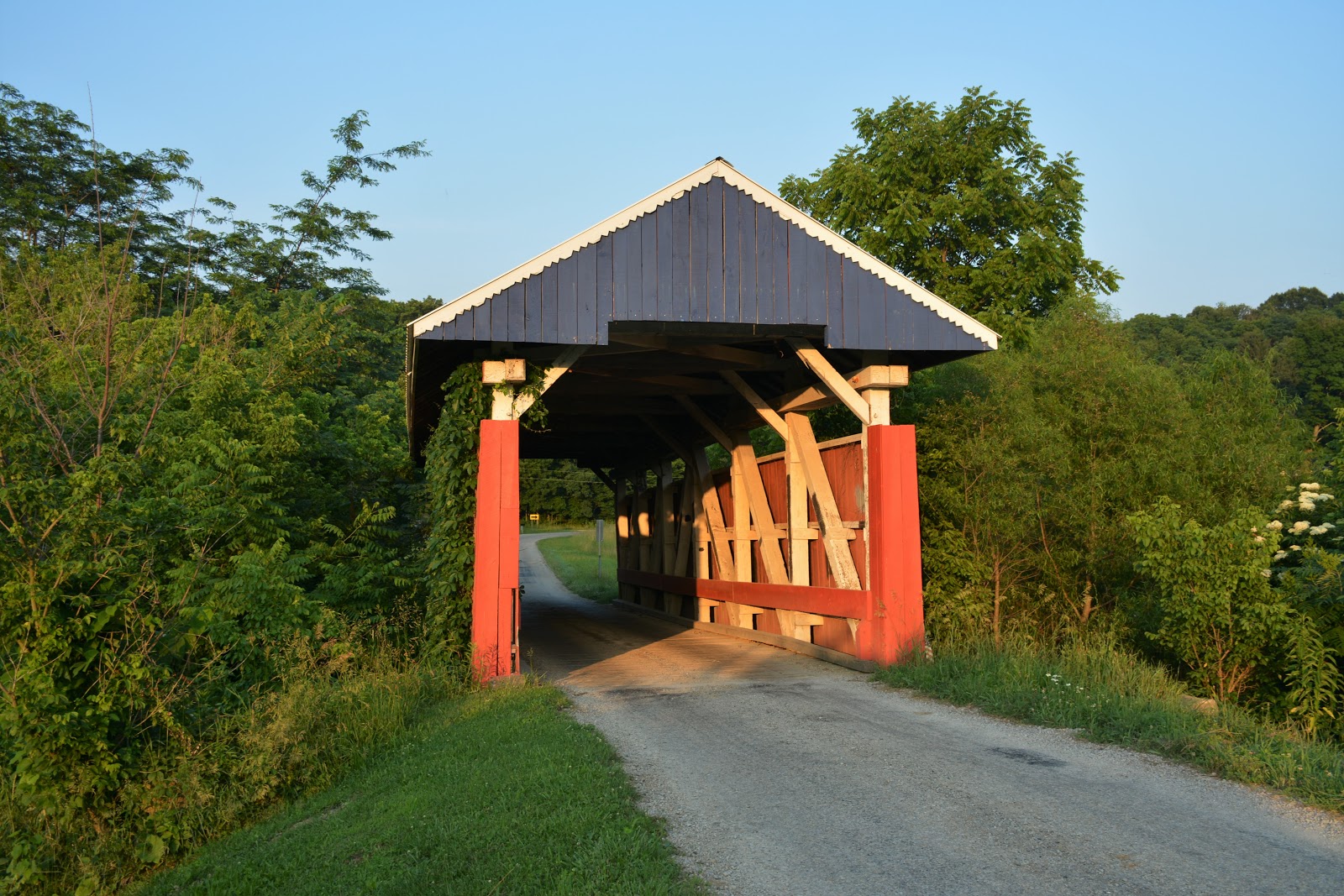 COVERED BRIDGES IN OHIO + HOPEWELL CHURCH COVERED BRIDGE GLENFORD, OHIO