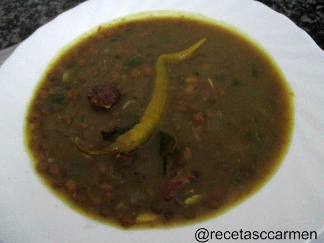 Lentejas castellanas con jamón y chorizo