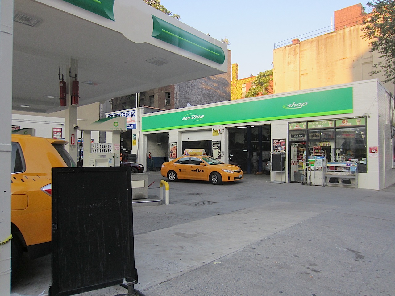 Gas station switcheroo shocker