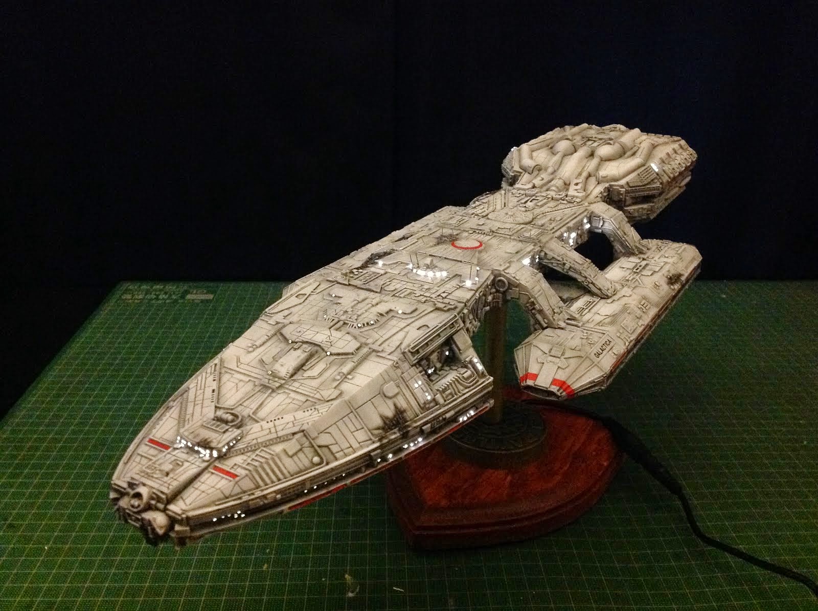 Scale Model Galactica Battlestar BSG Moebius