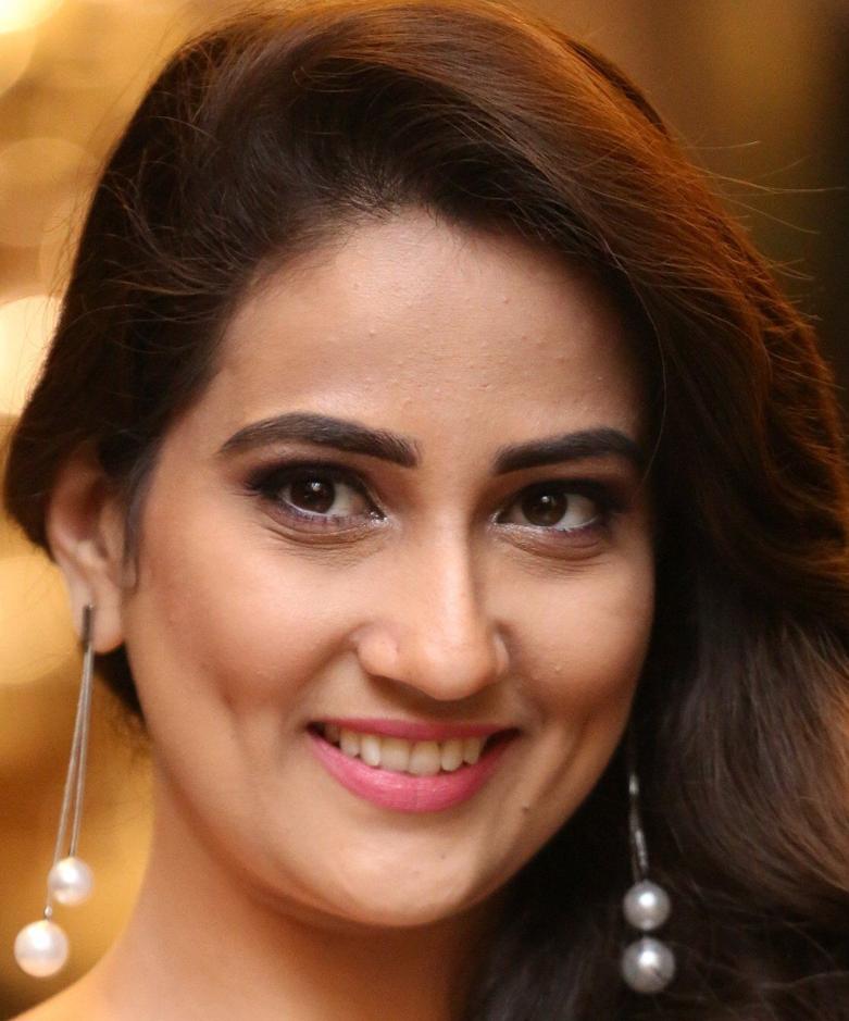 Indian TV Anchor Manjusha Beautiful Ear Rings Face Close Up Stills