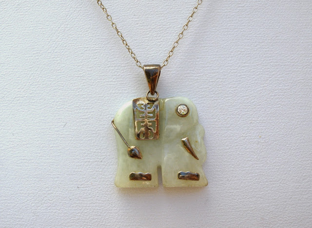 The Jewelry Lady's Store: Jade Elephant Pendant Necklace Avon