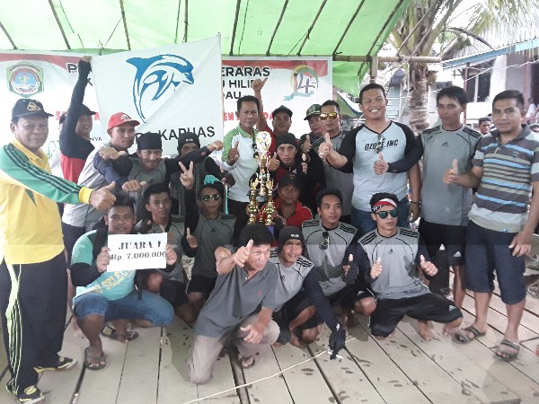 116 peserta Tim pendayung sampan Bidar se Kalimantan Barat Di Sekadau