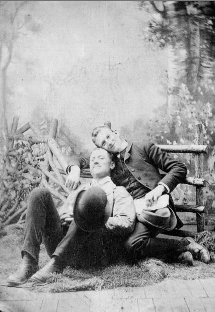 Homosexuality And Homoromanticism During The Victorian Era 28 Vintage Portraits Of Gay Couples 