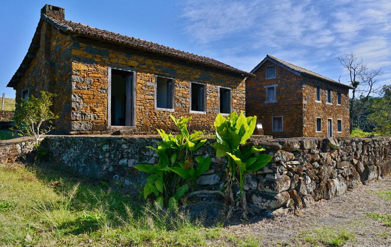 PAISAGENS EM FOTOS Casa de Pedra Familia Bratti Nova Veneza SC