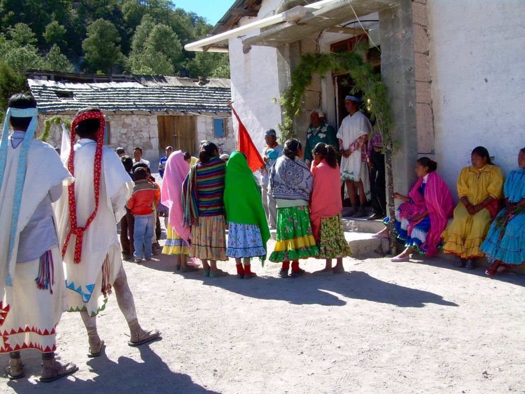 Conocer Mexico Poco A Poco Tarahumaras Correr Y Danzar Para Ser Libres