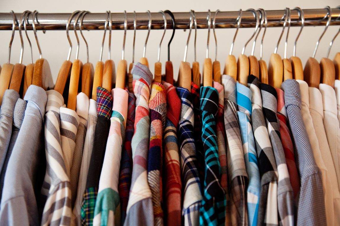 Chaotic Wonderland CLOTHING RAILS