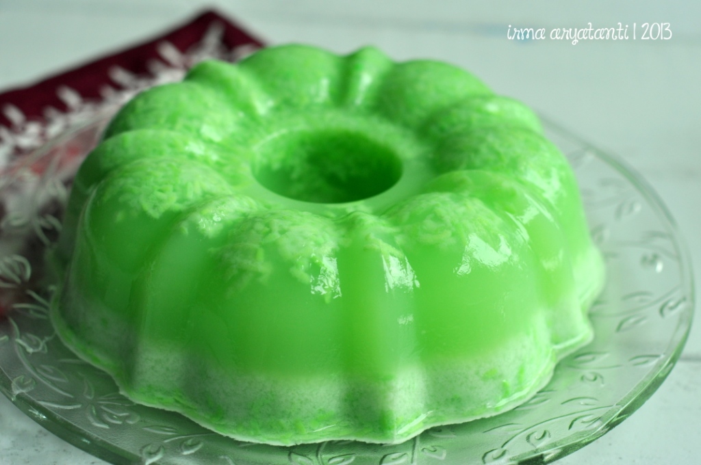 ...panci baris... Puding & Wedang Tape Ketan Ijo