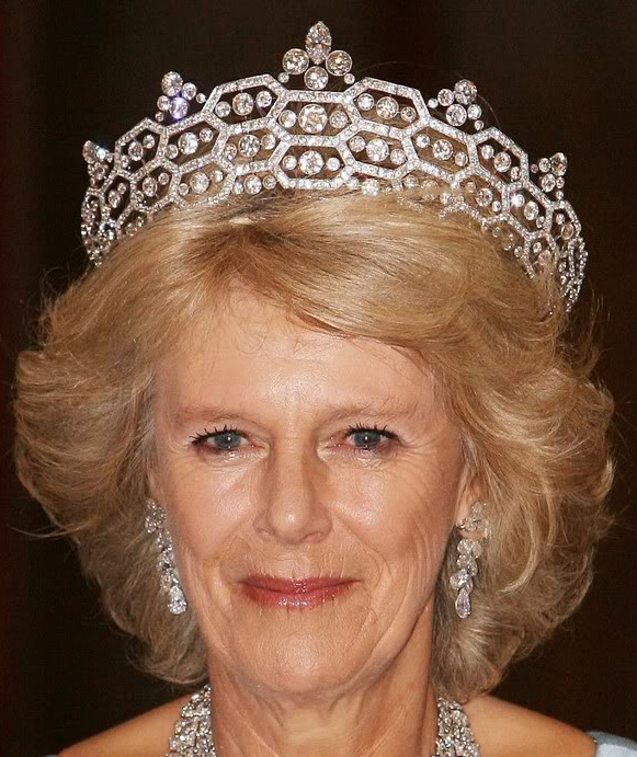 Tiara Mania: Queen Elizabeth of the United Kingdom's Honeycomb Tiara