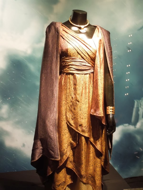 Thor Dark World Jane Foster movie costume