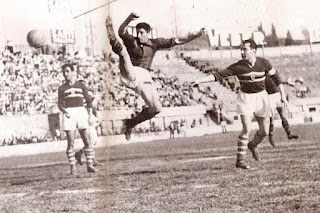 In splendida acrobazia contro la Sampdoria, 1947.