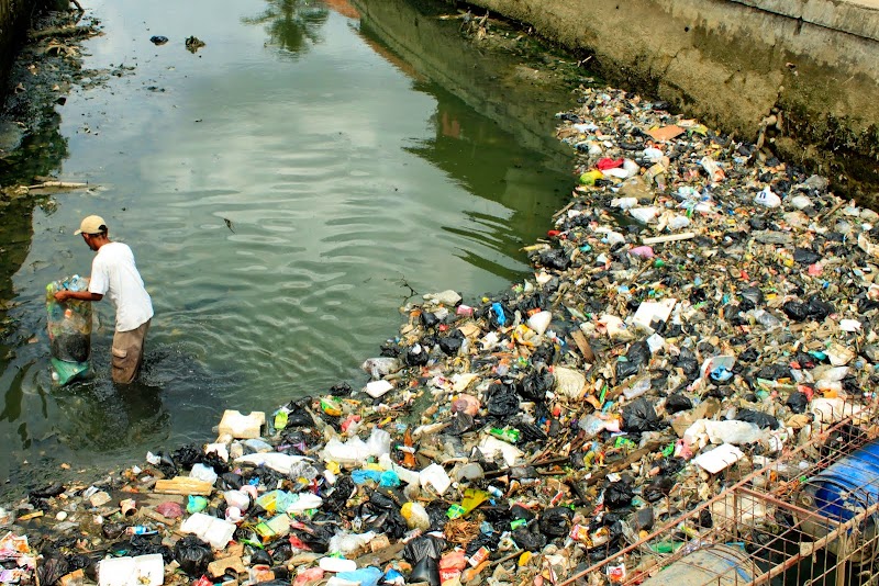 Ide Penting Gambar Sungai Tercemar, Kerajinan Fungsional