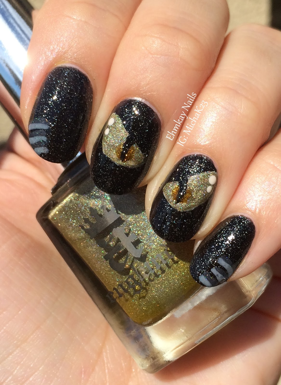 ehmkay nails Super Heroes Nail Art Catwoman