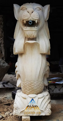 Patung singapura / merlion untuk air mancur dari batu alam paras jogja, batu putih