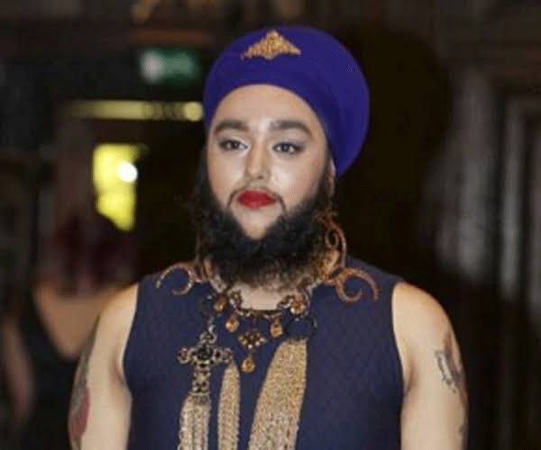 Foto model wanita asal InggrisIyang punya jenggot Harnaam Kaur  Foto model wanita asal InggrisIyang punya jenggot Harnaam Kaur