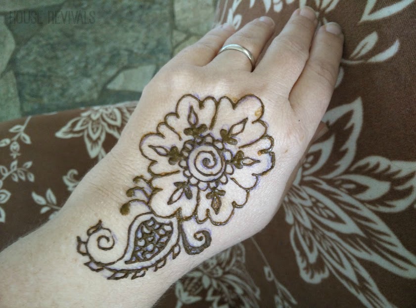 I wanted a more traditional mehndi design, with a floral and a paisley. Interestingly, Aparna