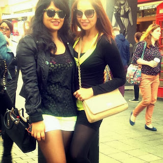 Bipasha Basu Spotted with her sister Vijayeta in London