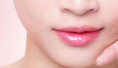 How To Make Your Lips Soft, Try This Tips