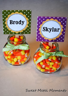 Candy Corn Thanksgiving Place Cards by Sweet Metal Moments