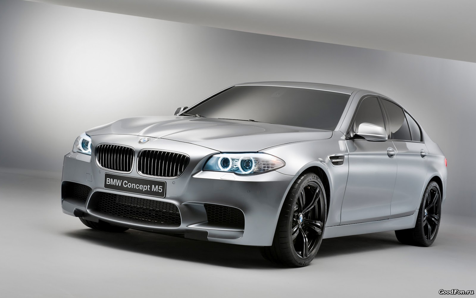 Wallpapers BMW luxury cars