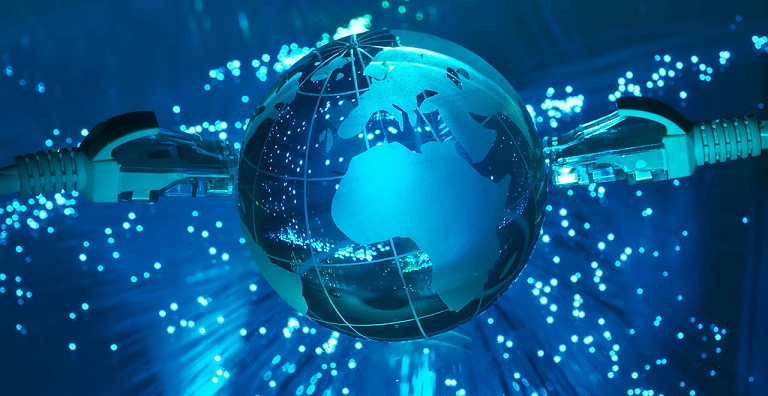 Sejarah dan Perkembangan Internet di Indonesia Sejarah dan Perkembangan Internet di Indonesia