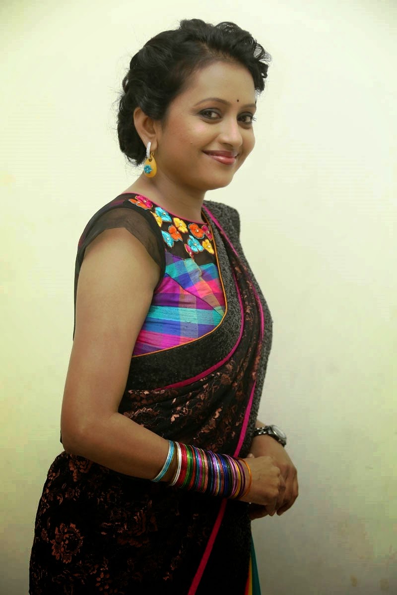 Anchor Suma Latest Photos