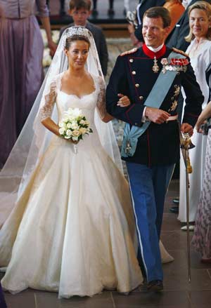 Bonaily Fashion Corner Most Beautiful Wedding Gowns Of All Times Marie Agathe Odile Princess Of Denmark Countess Monpezat Is The Second Wife Prince Joachim Wedding Took Place On Saay 24 May