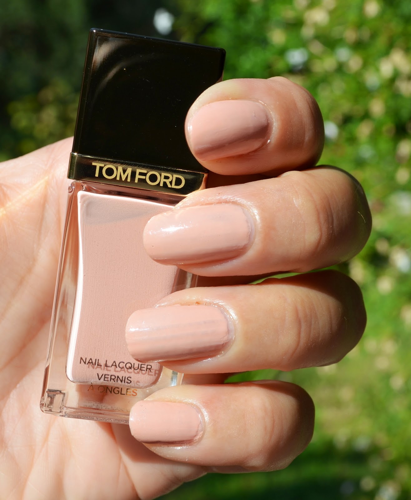 lige ud snigmord Markeret Tom Ford Nail Lacquer #24 Black Sugar, #25 Show Me The Pink from Fall 2013  Collection | Color Me Loud