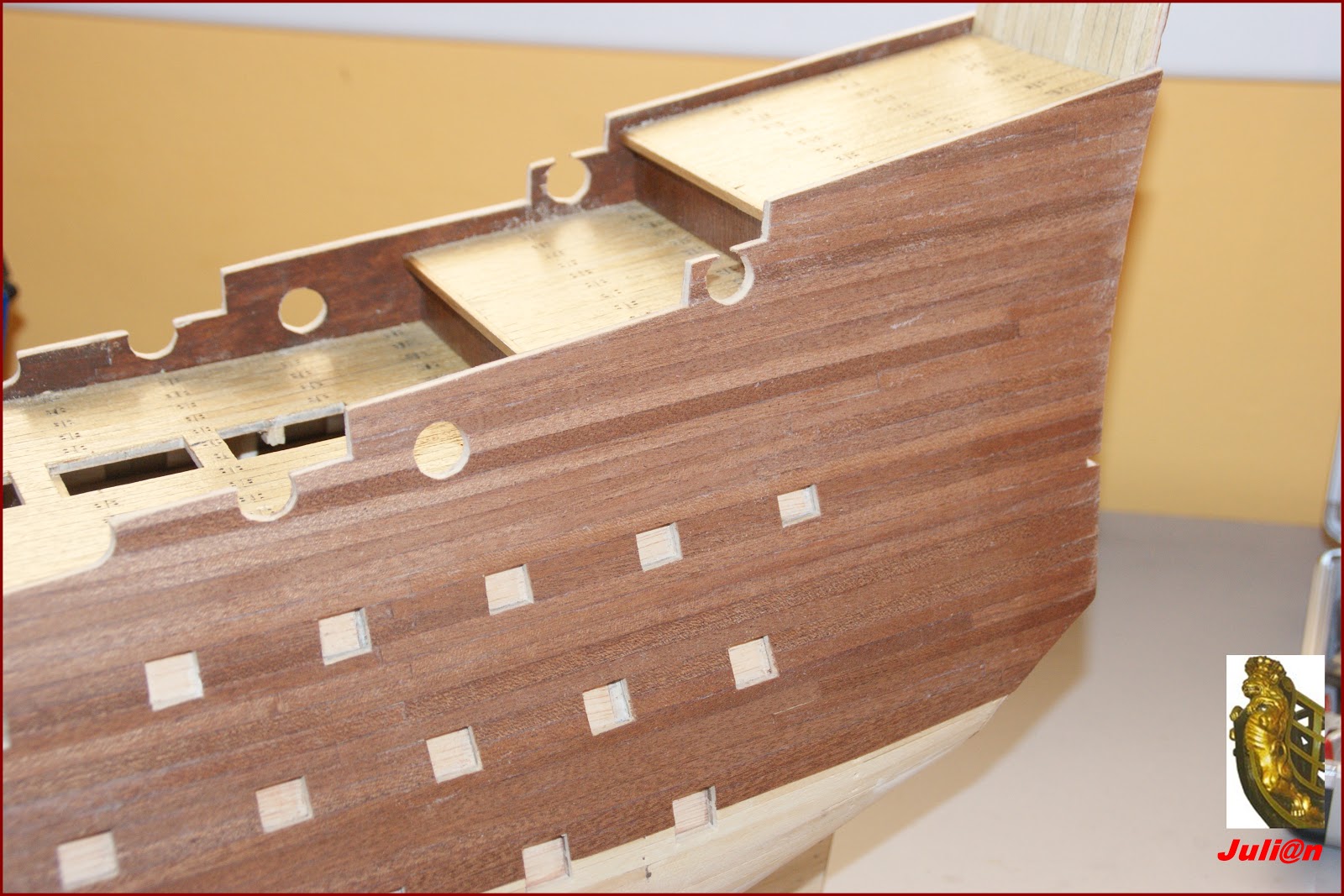 Солей рояль обшивка корпуса