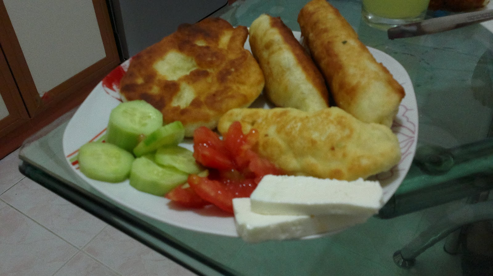 Mayasız Pişi (Mayasız Hamur Kızartması) Mayasız Pişi (Mayasız Hamur Kızartması)