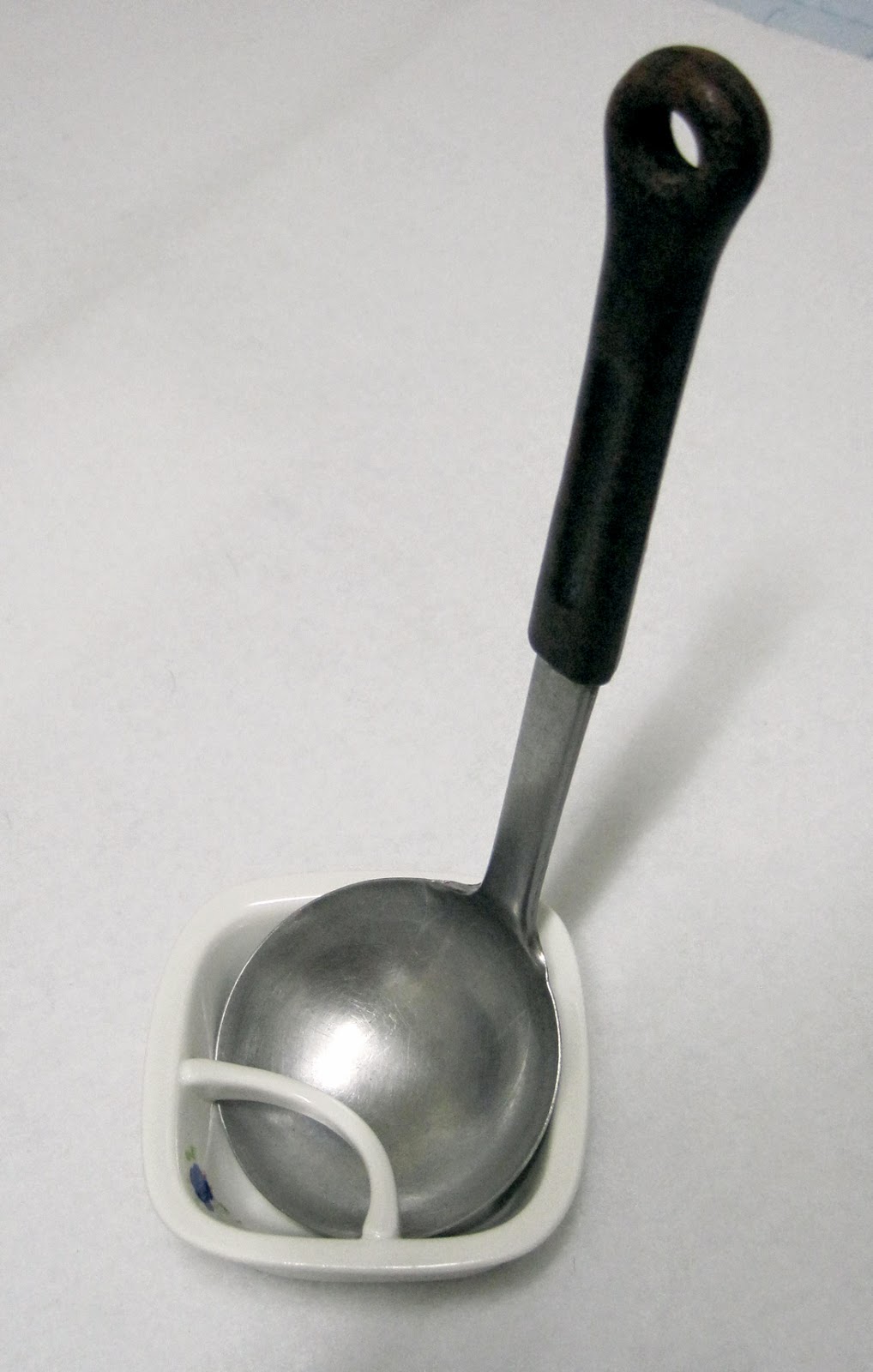 John Black Style's Korean Life Ceramic Rose Pattern Square Ladle Rest