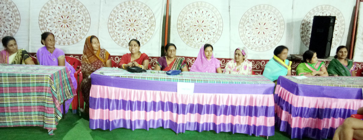 Innovative-event-organized-on-the-first-day-of-the-Ganagaur-parva-गणगौर सप्ताह के प्रथम दिन आयोजित हुए प्रश्नमंच का अभिनव आयोजन, महिलाओं ने बढ चढ कर लिया भाग Innovative-event-organized-on-the-first-day-of-the-Ganagaur-parva-गणगौर सप्ताह के प्रथम दिन आयोजित हुए प्रश्नमंच का अभिनव आयोजन, महिलाओं ने बढ चढ कर लिया भाग